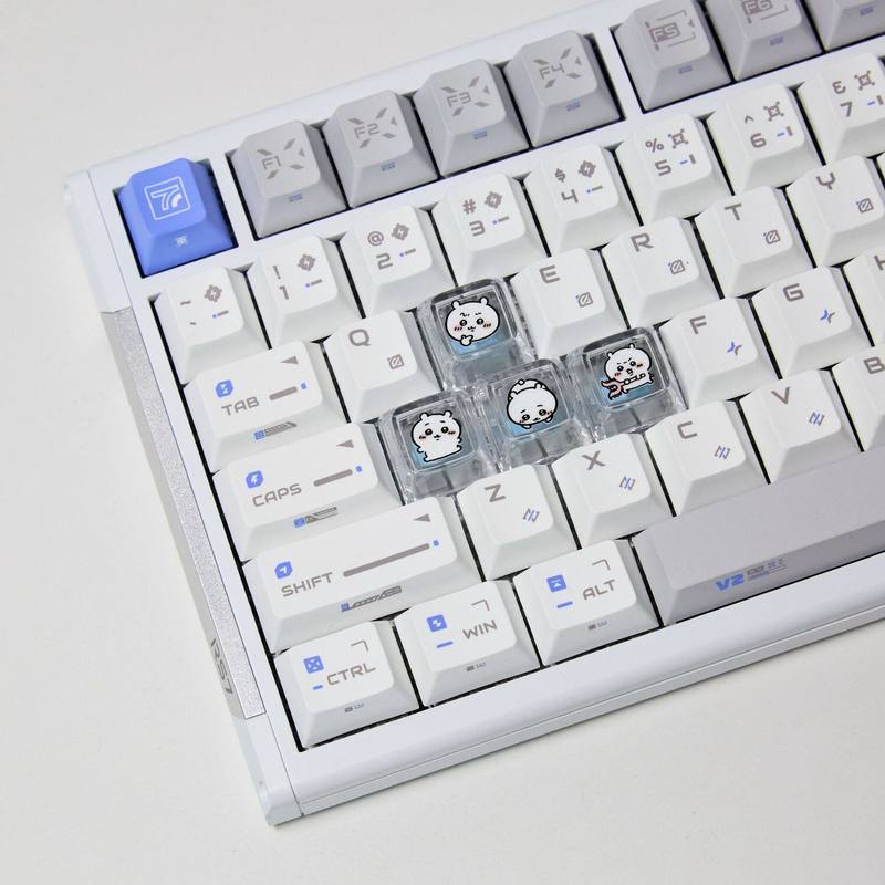 Gaming Accessories Decor - Chiikawa 4 個手作り透明 PC バックライト付きパーソナライズされたキーキャップメカニカルキーボードゲーマー用カスタム装飾キーキャップ
